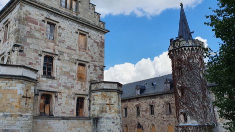 Schloss_Reinhardsbrunn_09.jpg