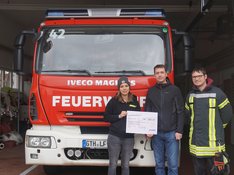 Alternative_54_Spende_Feuerwehr_Burgtonna_220409.JPG