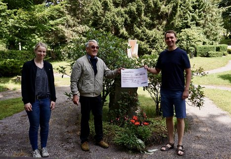 Kristin Linde (Stadträtin Friedrichroda), Klaus Henniges (Geschichtsverein Friedrichroda e.V.), Sascha Bilay (MdL)